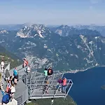 Aparthotel Appartementhaus Dachsteinblick Mit Indoorpool Und Sauna 3*