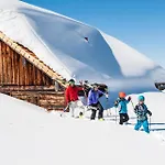 Appartementhaus Dachsteinblick Mit Indoorpool Und Sauna Aparthotel Bad Goisern