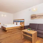 Appartementhaus Dachsteinblick Mit Indoorpool Und Sauna