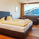 מלון דירות Appartementhaus Dachsteinblick 3*