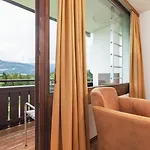 Appartementhaus Dachsteinblick Mit Indoorpool Und Sauna 3*