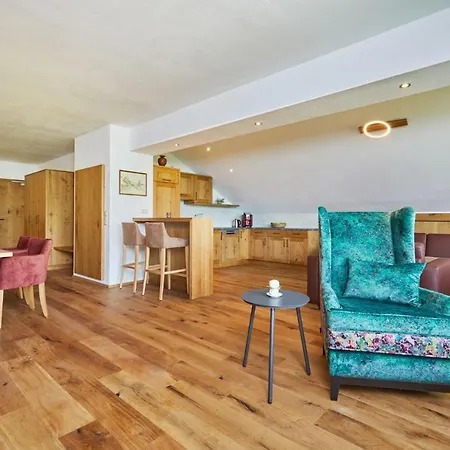 Appartementhaus Dachsteinblick Mit Indoorpool Und Sauna Apart Otel