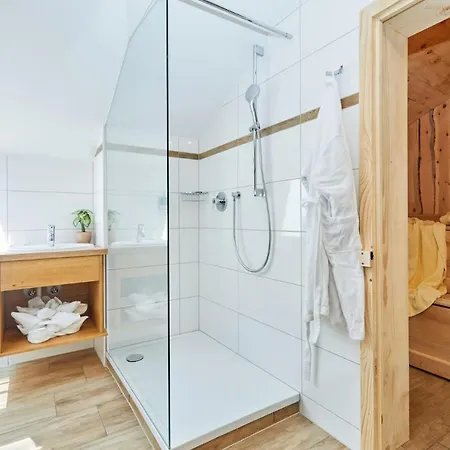 Appartementhaus Dachsteinblick Mit Indoorpool Und Sauna Lejlighedshotel Bad Goisern