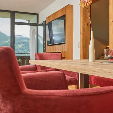 Appartementhaus Dachsteinblick Mit Indoorpool Und Sauna 3*