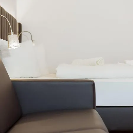 Appartementhaus Dachsteinblick Mit Indoorpool Und Sauna 3*