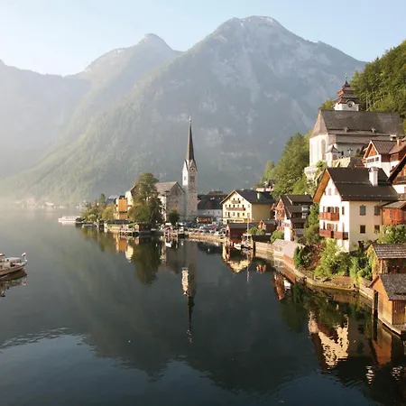 Appartementhaus Dachsteinblick Mit Indoorpool Und Sauna شقة فندقية 3*