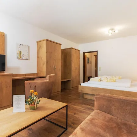 Appartementhaus Dachsteinblick Mit Indoorpool Und Sauna
