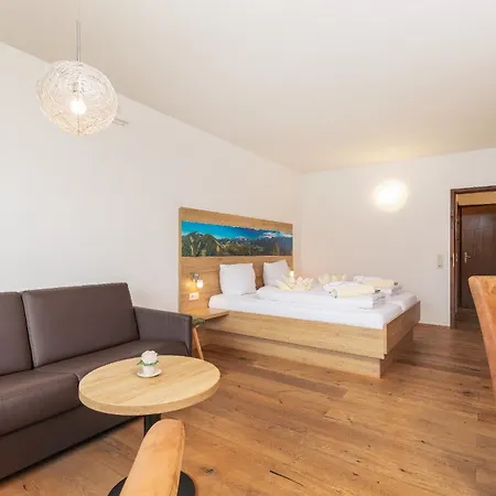 Appartementhaus Dachsteinblick Mit Indoorpool Und Sauna 3*