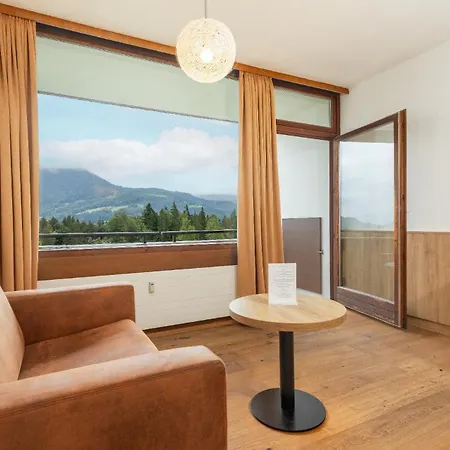 Apart-hotel Appartementhaus Dachsteinblick Mit Indoorpool Und Sauna 3*