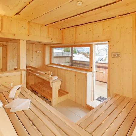 Appartementhaus Dachsteinblick Mit Indoorpool Und Sauna Aparthotel Bad Goisern