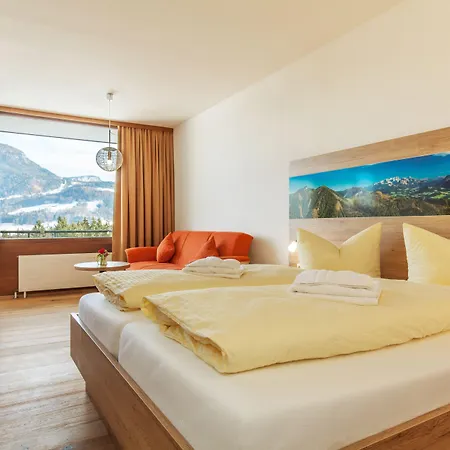 Apart Otel Appartementhaus Dachsteinblick Mit Indoorpool Und Sauna 3*