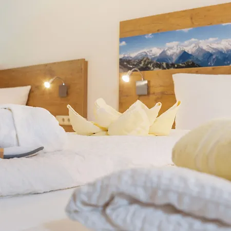 Appartementhaus Dachsteinblick Mit Indoorpool Und Sauna Aparthotel