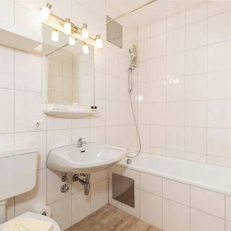 Appartementhaus Dachsteinblick Mit Indoorpool Und Sauna 3* Bad Goisern