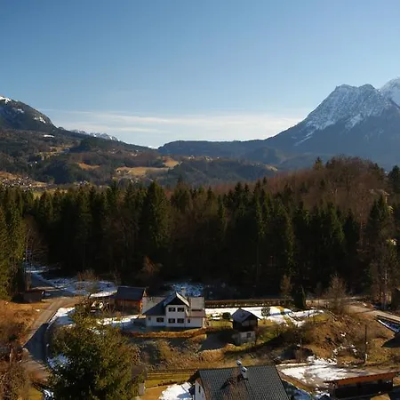 Apart-hotel Appartementhaus Dachsteinblick Mit Indoorpool Und Sauna 3*