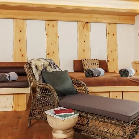 Apart-hotel Appartementhaus Dachsteinblick Mit Indoorpool Und Sauna 3*