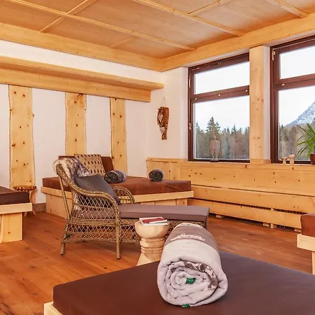 Appartementhaus Dachsteinblick Mit Indoorpool Und Sauna Apart-hotel 3*