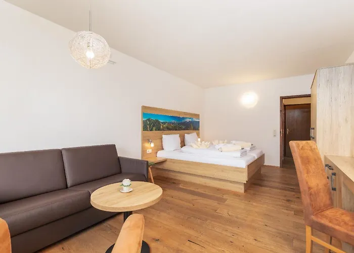 Appartementhaus Dachsteinblick Mit Indoorpool Und Sauna 3*