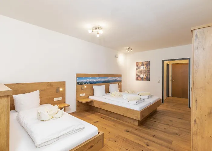 Appartementhaus Dachsteinblick Mit Indoorpool Und Sauna Bad Goisern