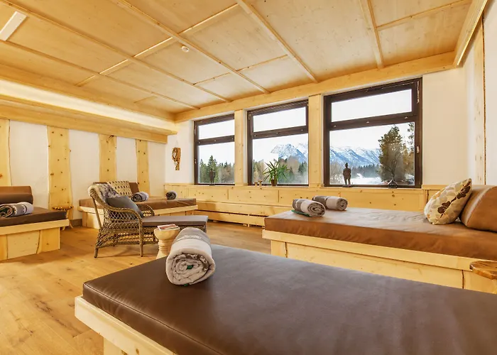 Appartementhaus Dachsteinblick Mit Indoorpool Und Sauna Ξενοδοχείο με διαμερίσματα