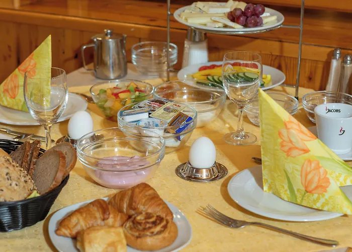 Appartementhaus Dachsteinblick Mit Indoorpool Und Sauna 3*