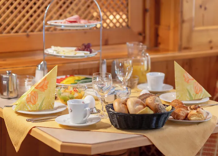 Appartementhaus Dachsteinblick Mit Indoorpool Und Sauna Ξενοδοχείο με διαμερίσματα