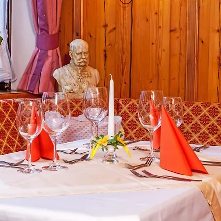 Appartementhaus Dachsteinblick Mit Indoorpool Und Sauna