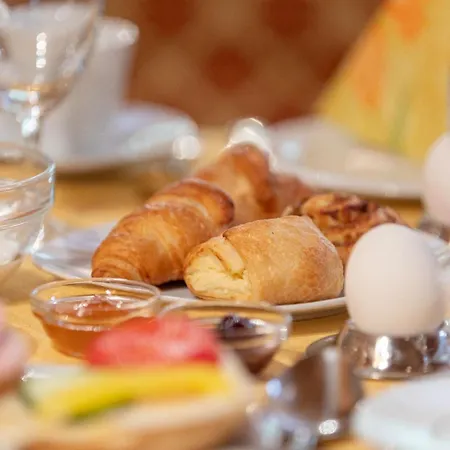 Appartementhaus Dachsteinblick Mit Indoorpool Und Sauna Aparthotel 3*