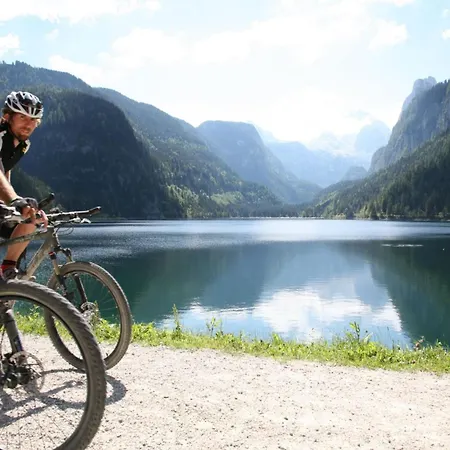 Aparthotel Appartementhaus Dachsteinblick Mit Indoorpool Und Sauna