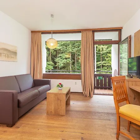 Appartementhaus Dachsteinblick Mit Indoorpool Und Sauna Aparthotel Bad Goisern