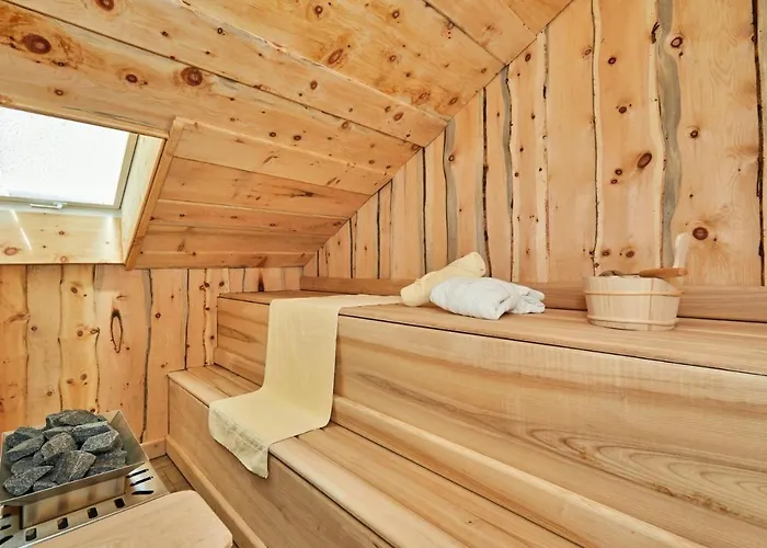 Aparthotel Appartementhaus Dachsteinblick Mit Indoorpool Und Sauna