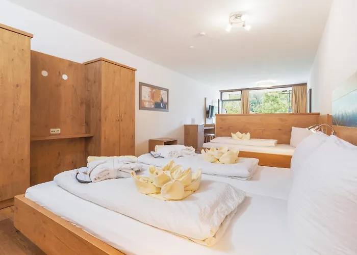 Appartementhaus Dachsteinblick Mit Indoorpool Und Sauna Aparthotel